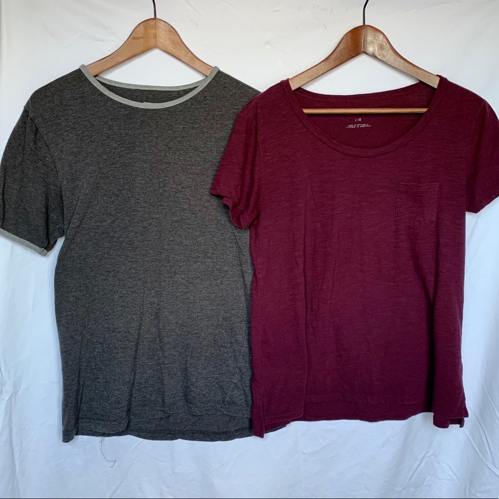 Two Short Sleeve T-Shirts Pack Aeropostale Large & UH Medium